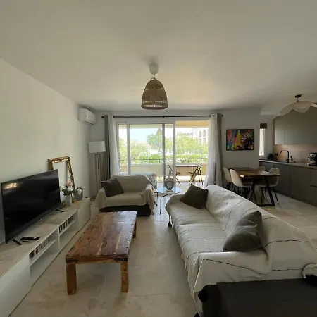 Anais Appartement LʼÎle-Rousse